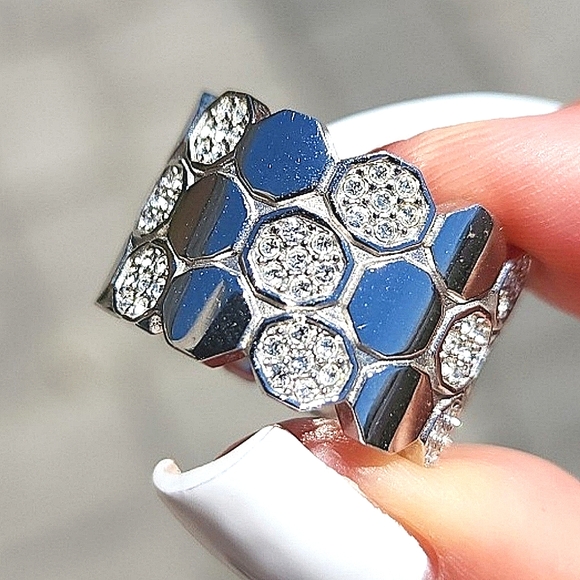 Swarovski Jewelry - Swarovski Lake Of Shimmer Ring